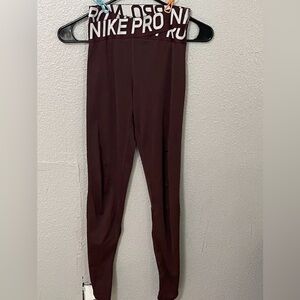 Nike Pro Intertwist 7/8 Tight Fit Training Tights Size XS Wine Cutouts